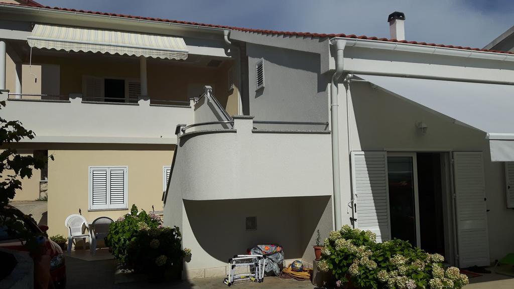 Apartments Kekica Novalja Exterior photo
